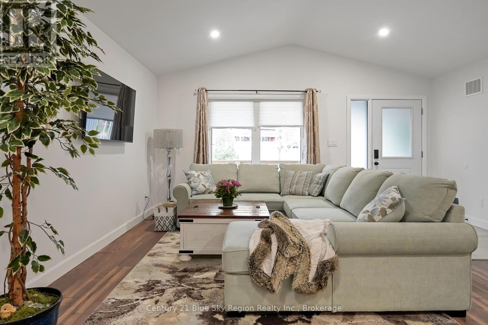 104 GREENWOOD DRIVE - 15