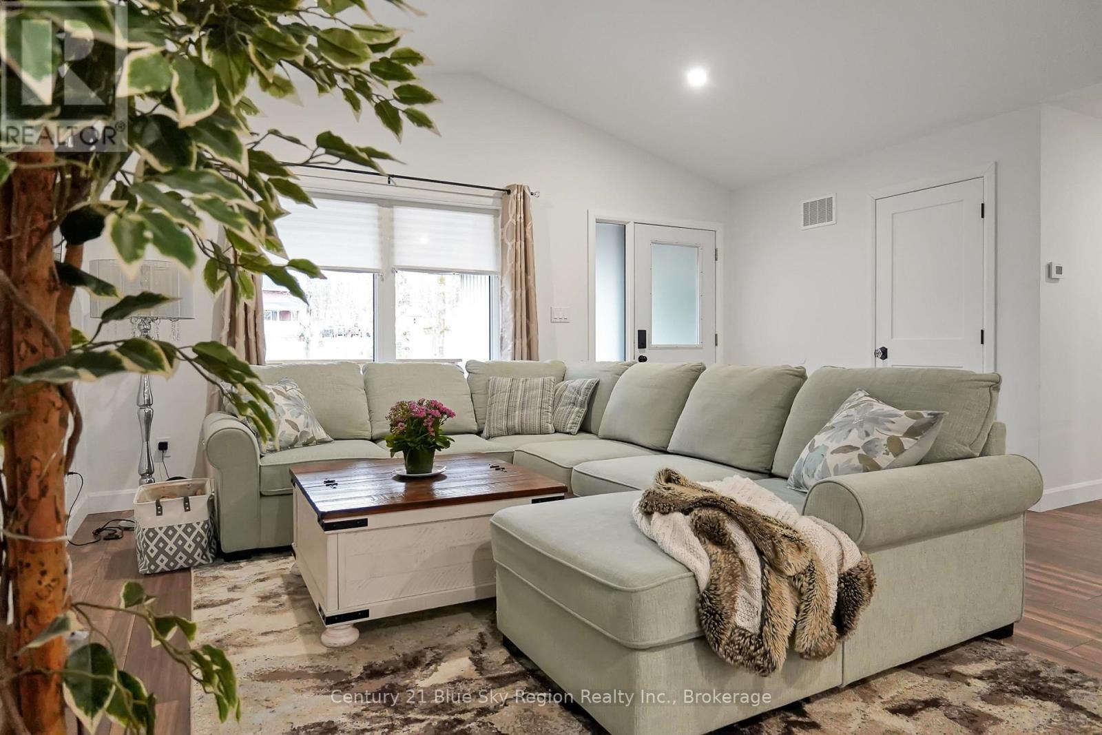 104 GREENWOOD DRIVE - 16