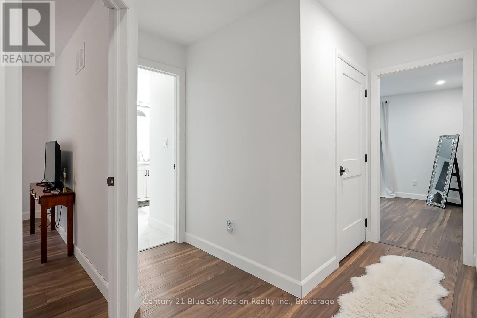 104 GREENWOOD DRIVE - 30