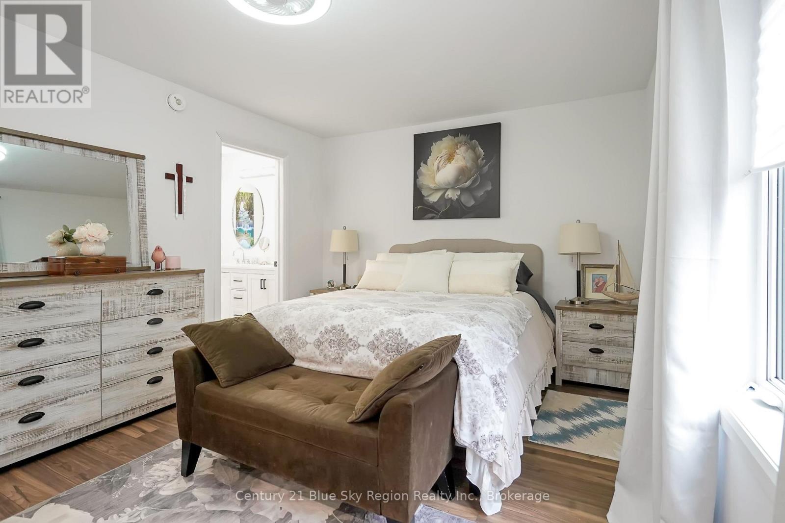 104 GREENWOOD DRIVE - 34