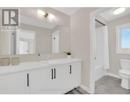 36 Felhazi Trail, Essa, ON L3W0A4 Photo 26