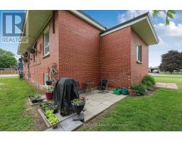 Kitchen - 181 Murphy Road, Essa, ON L0M1B1 Photo 10