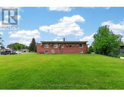 Family room - 181 Murphy Road, Essa, ON L0M1B1 Photo 14