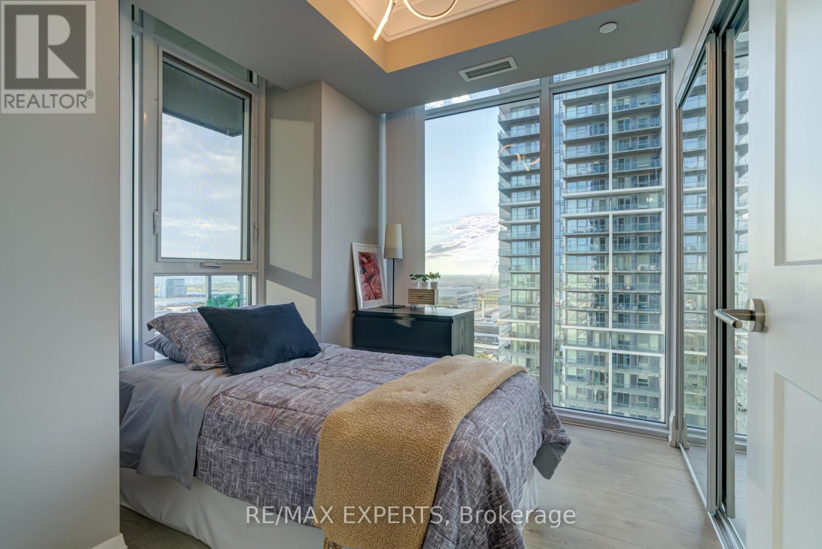 #2106 7895 JANE STREET - 27