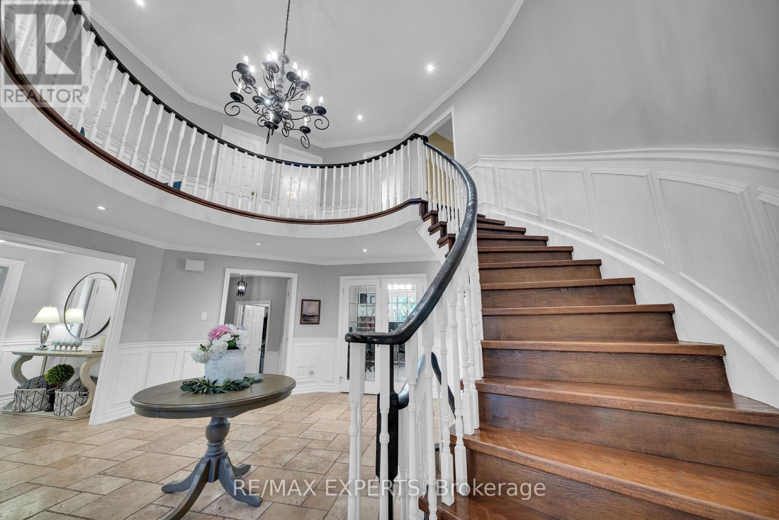 123 FERN VALLEY CRESCENT - 18