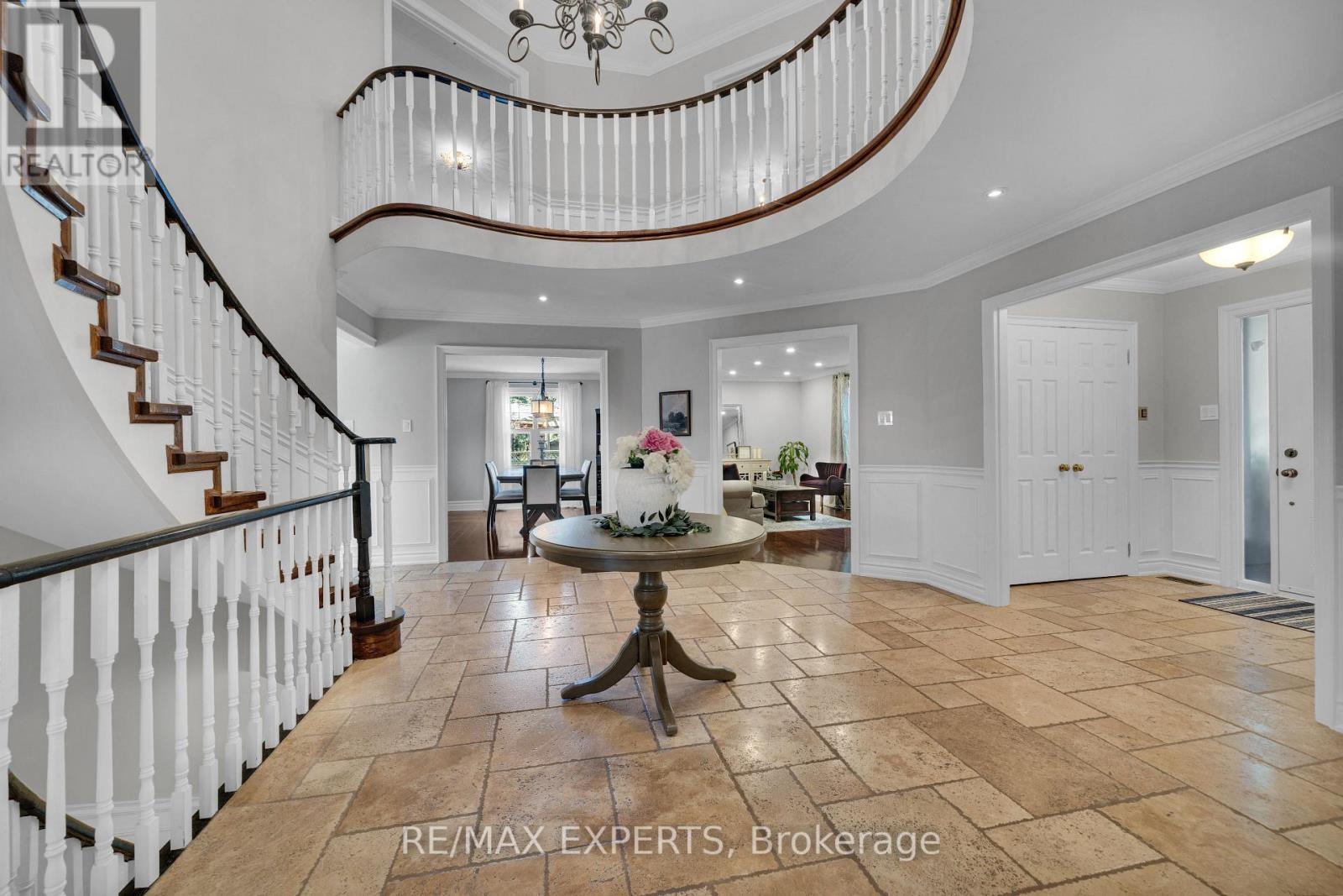 123 FERN VALLEY CRESCENT - 8