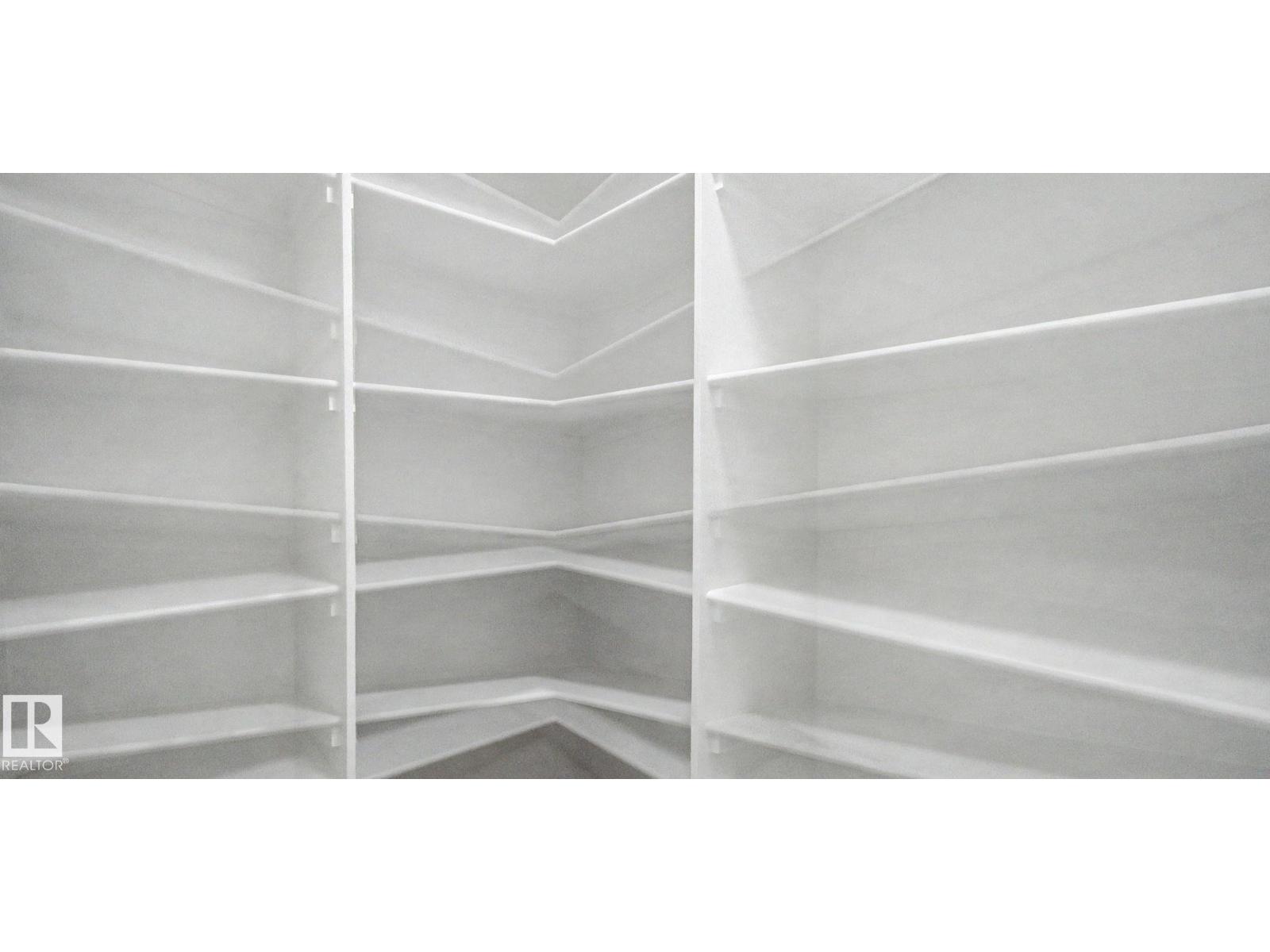 9654 83 AV NW - 24