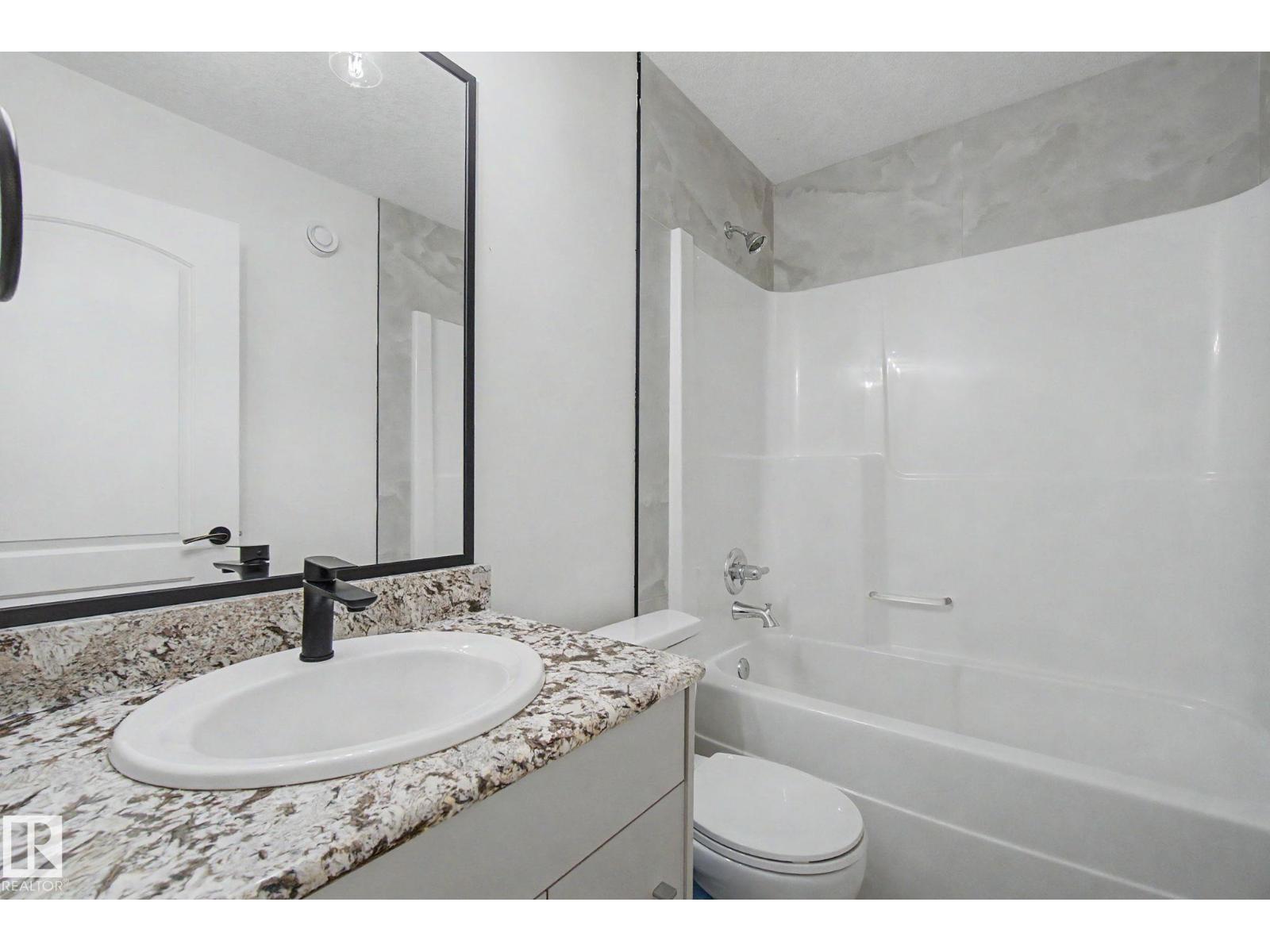 9654 83 AV NW - 42