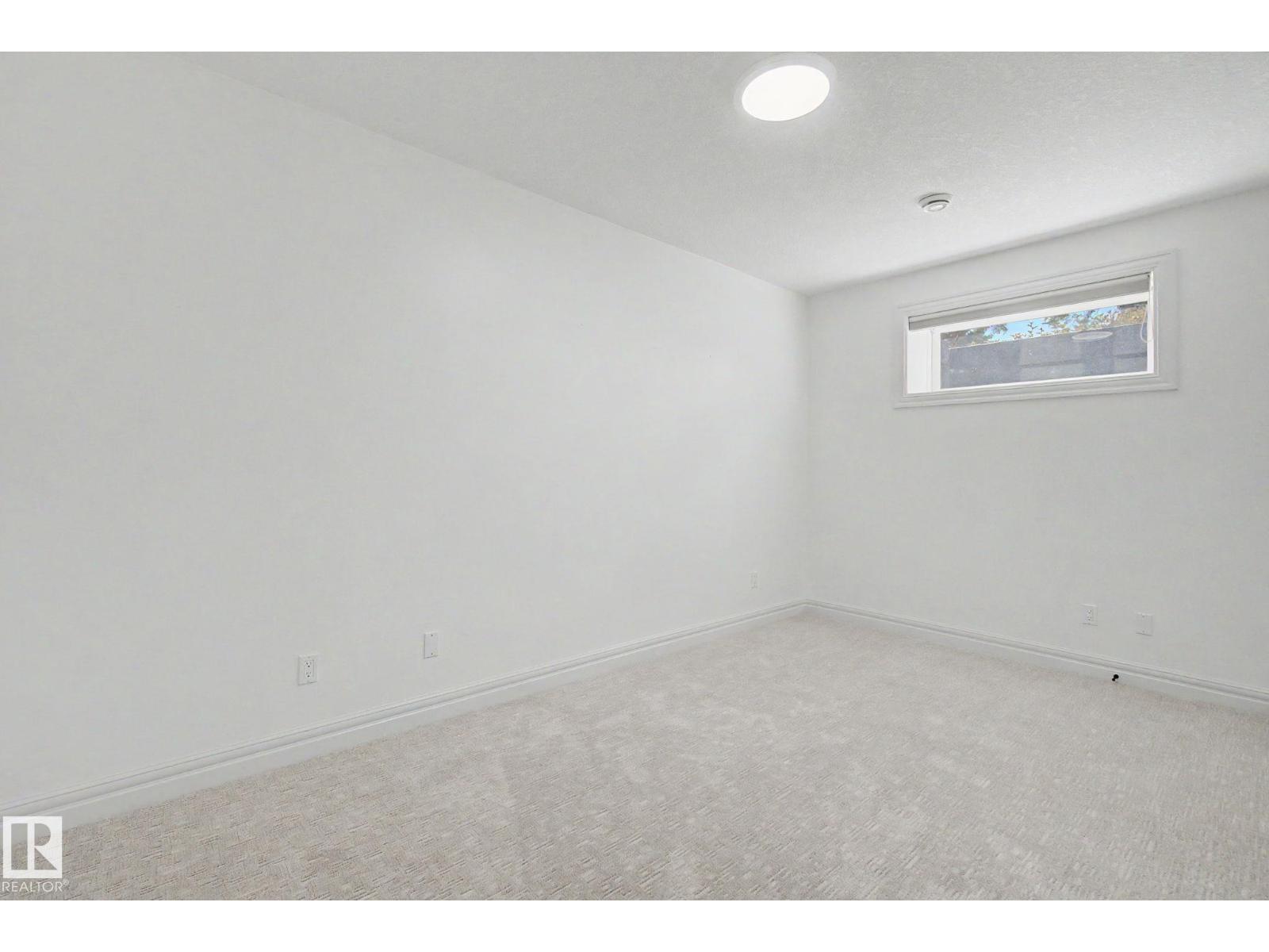 9654 83 AV NW - 58