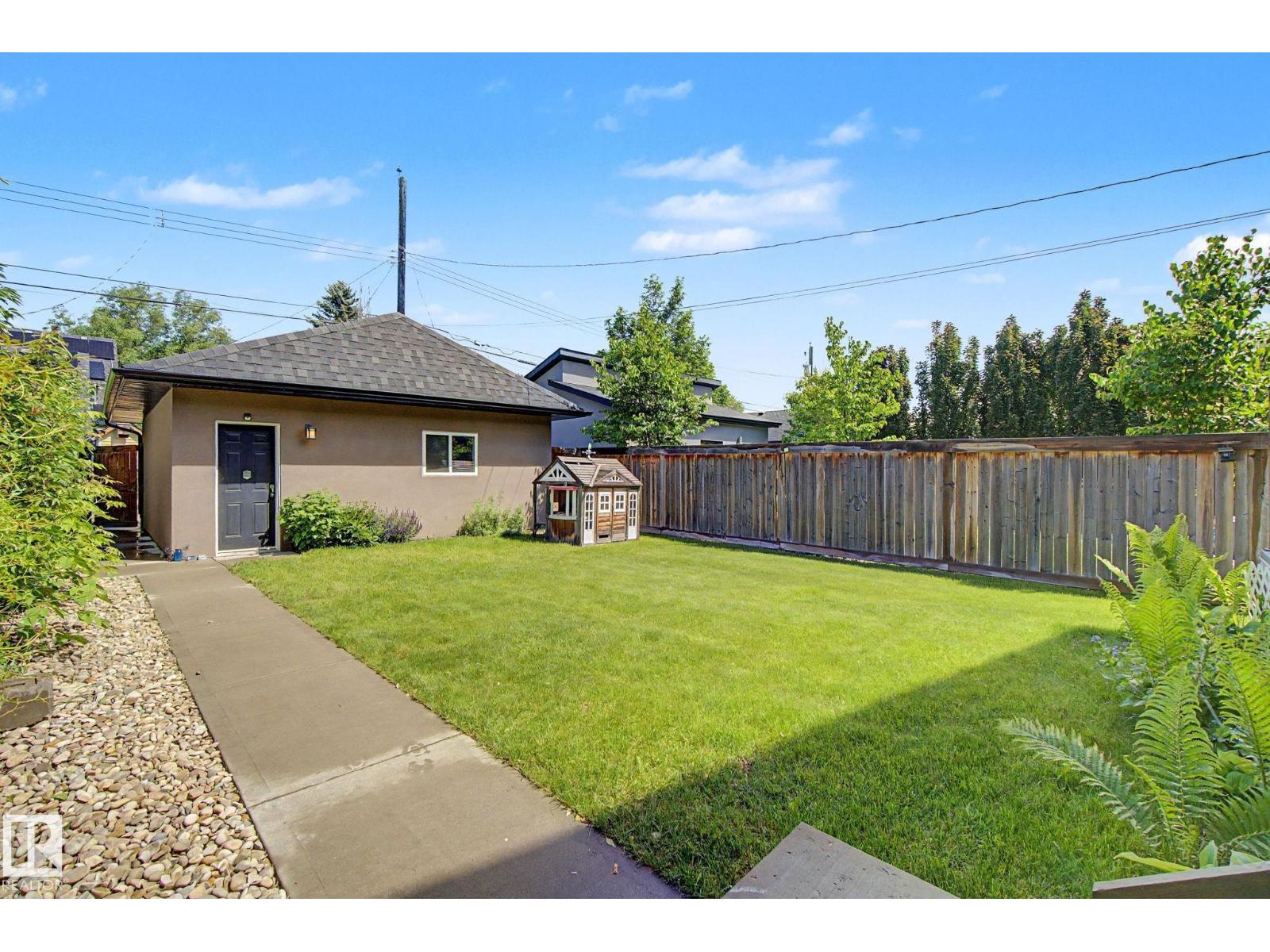 9654 83 AV NW - 68