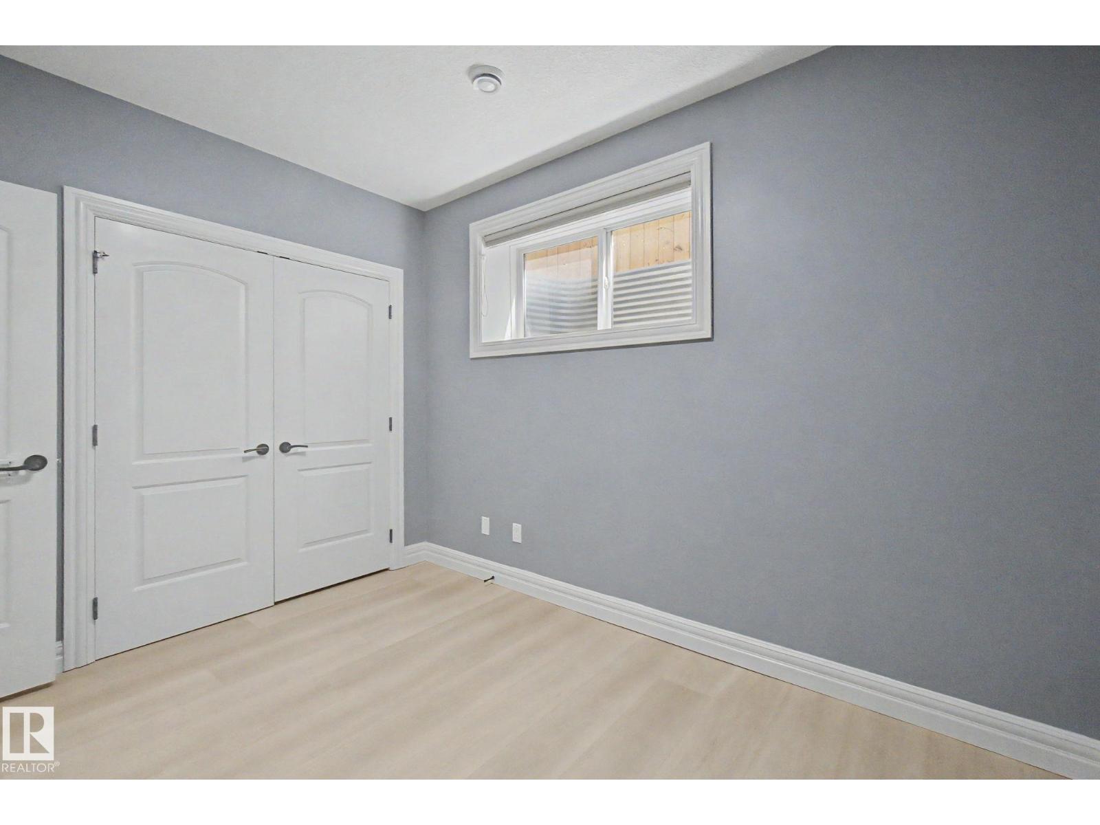 9654 83 AV NW - 63