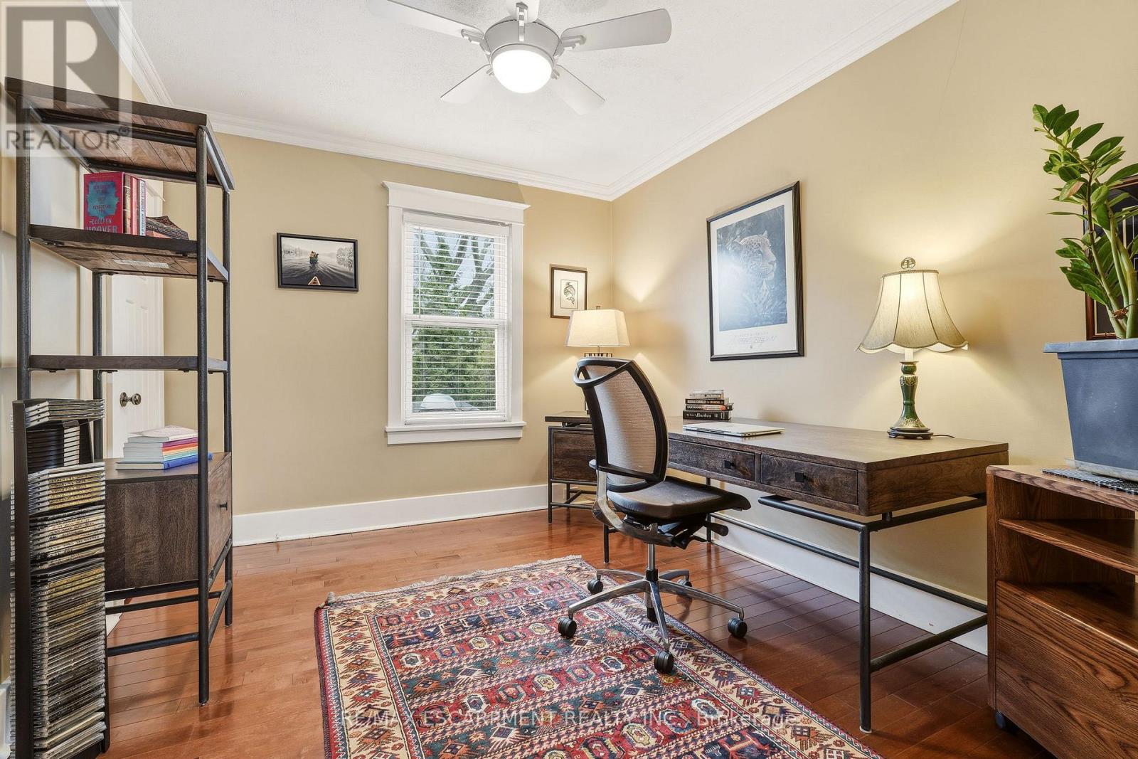 2116 CAROLINE STREET - 24