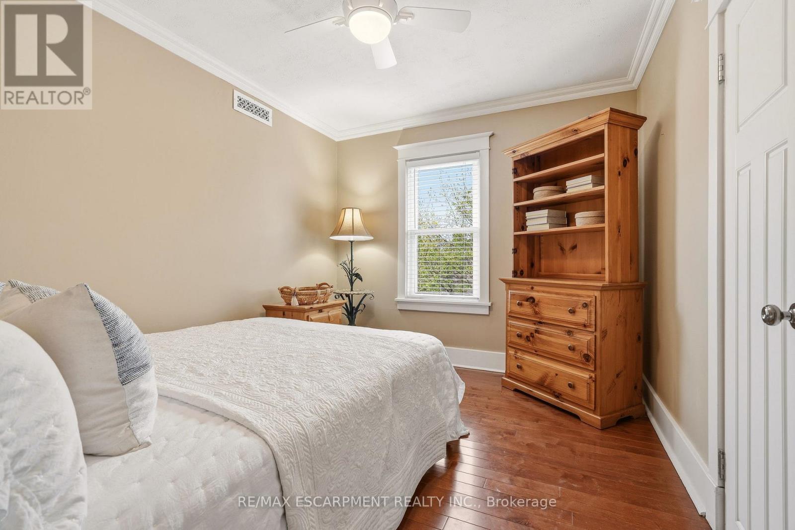 2116 CAROLINE STREET - 26