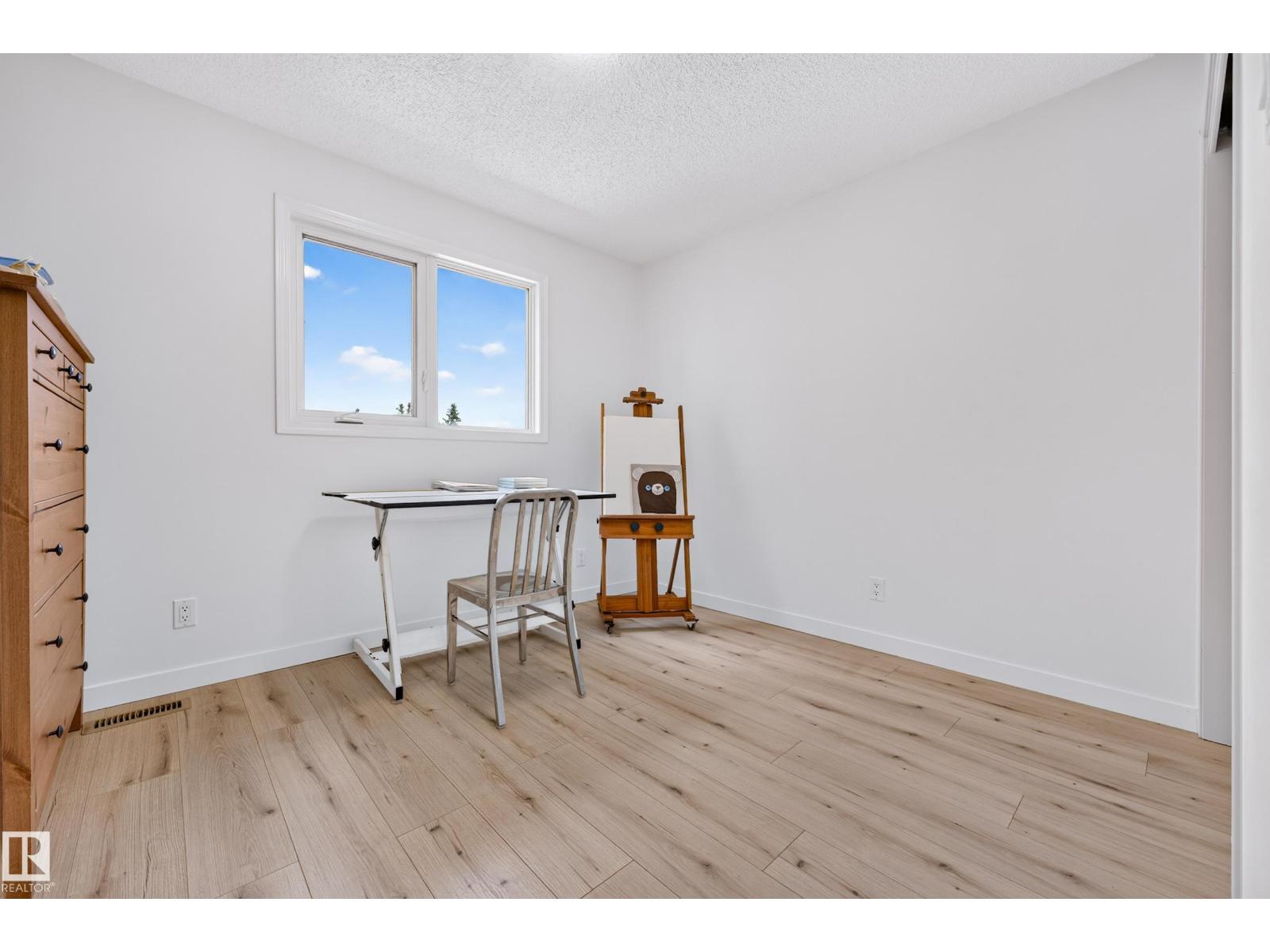 55 EKOTA CR NW — photo 48