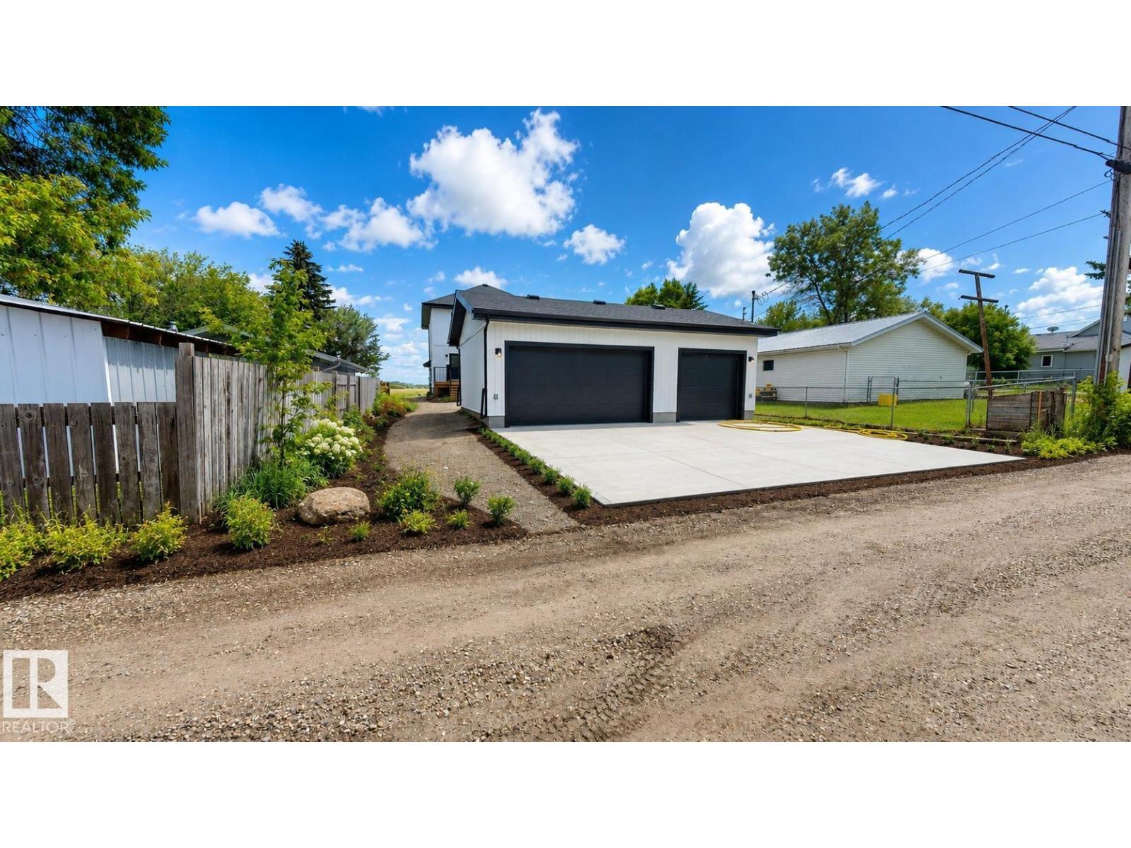 4710 49 ST - 32