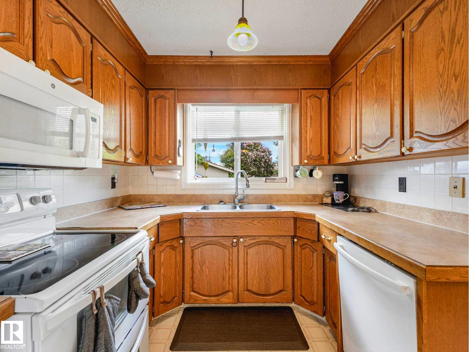 11514 138 AV NW - 14