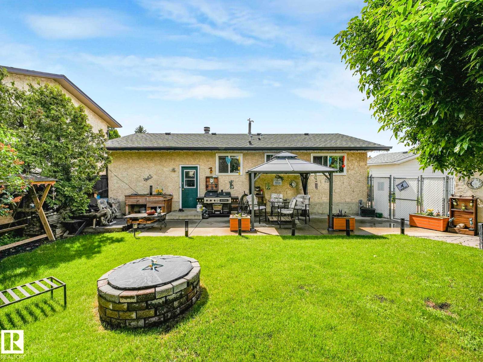 11514 138 AV NW - 34