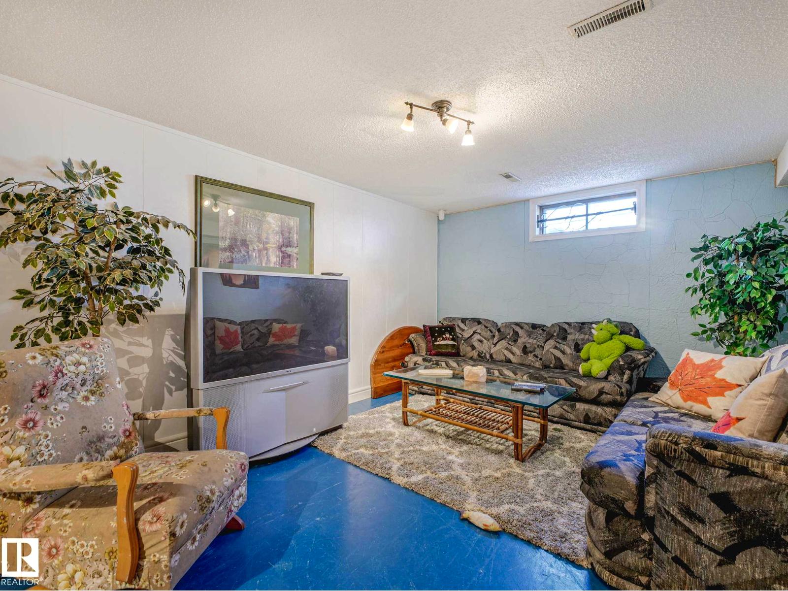 11514 138 AV NW - 47