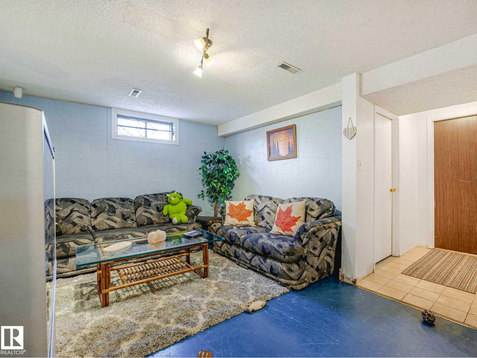 11514 138 AV NW - 50