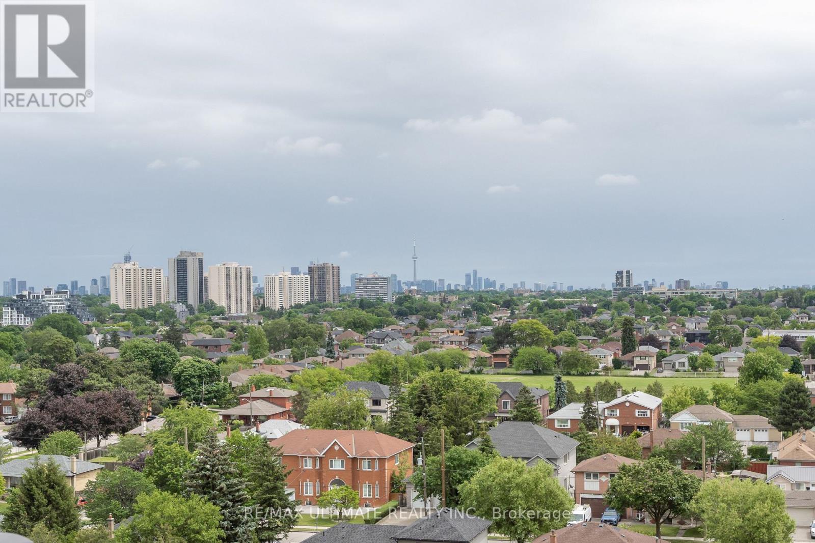 #308 830 LAWRENCE AVENUE W - 32