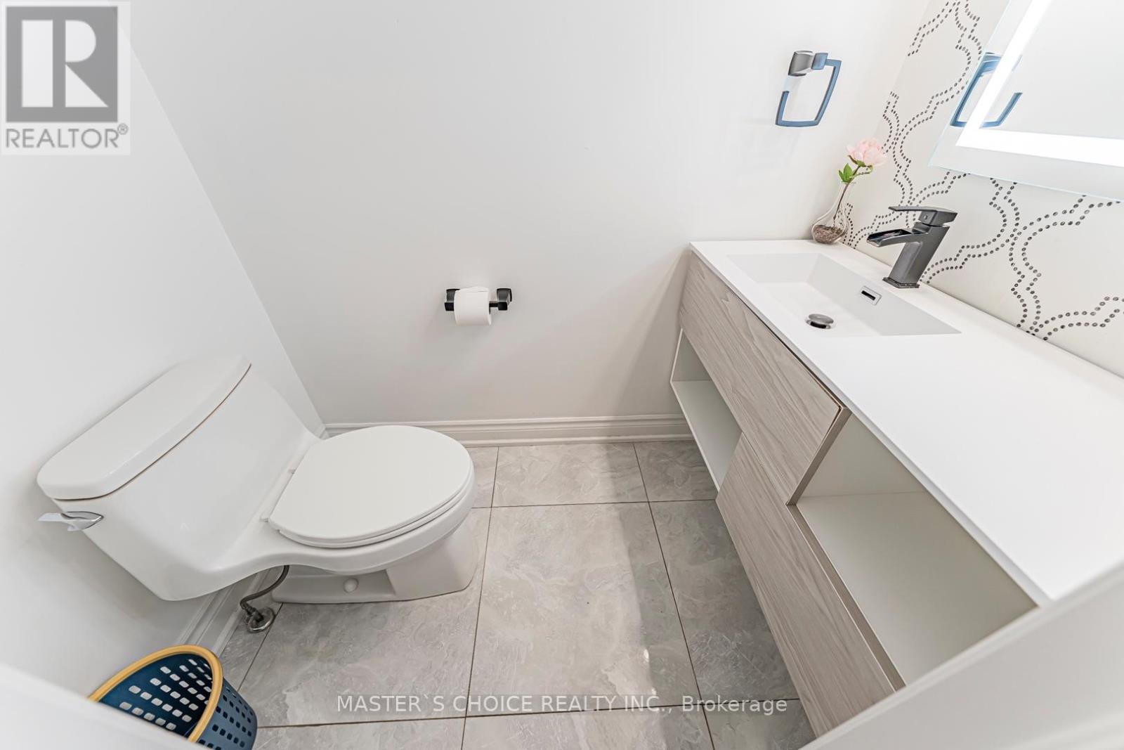 2357 RIDEAU DRIVE - 16