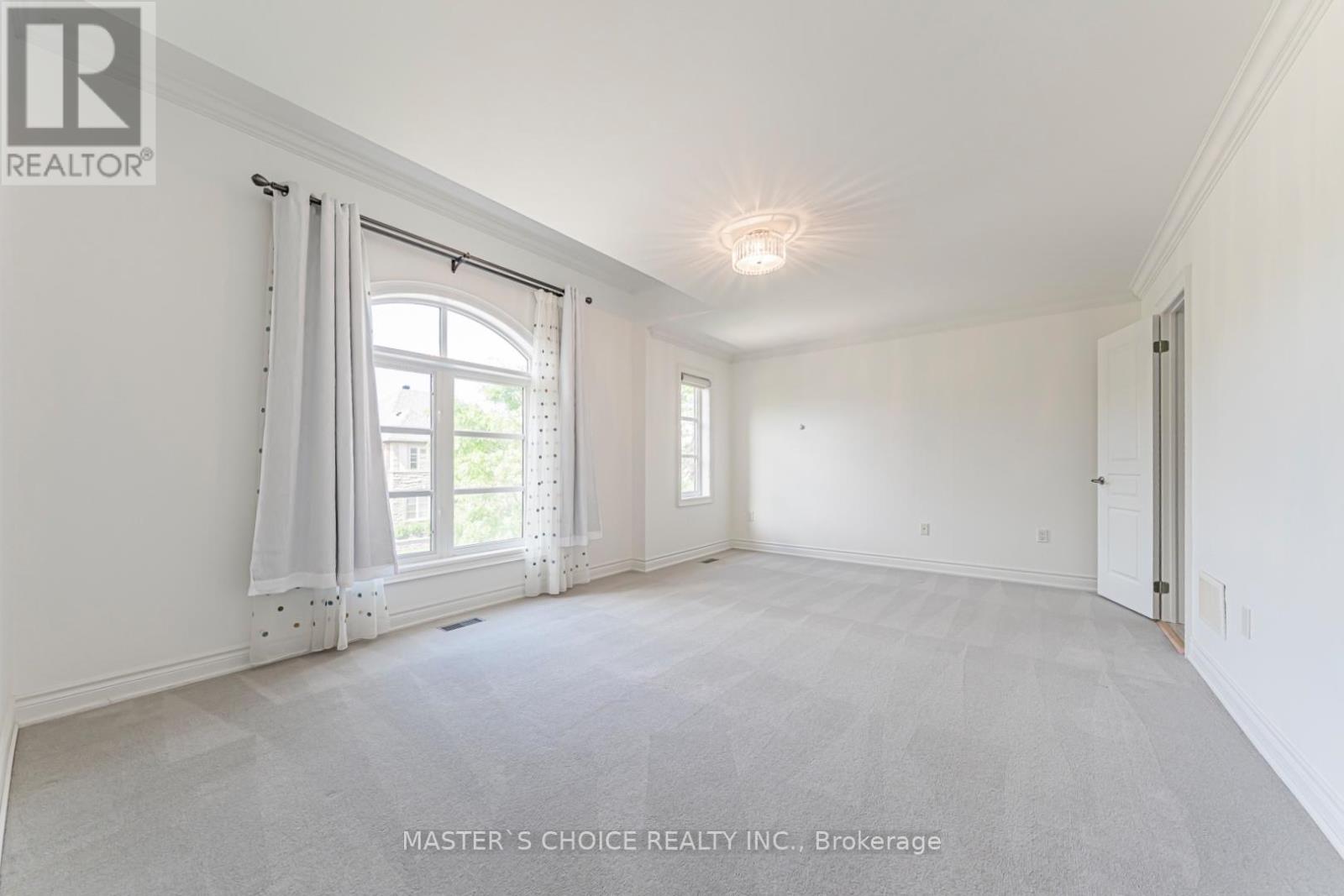 2357 RIDEAU DRIVE - 21