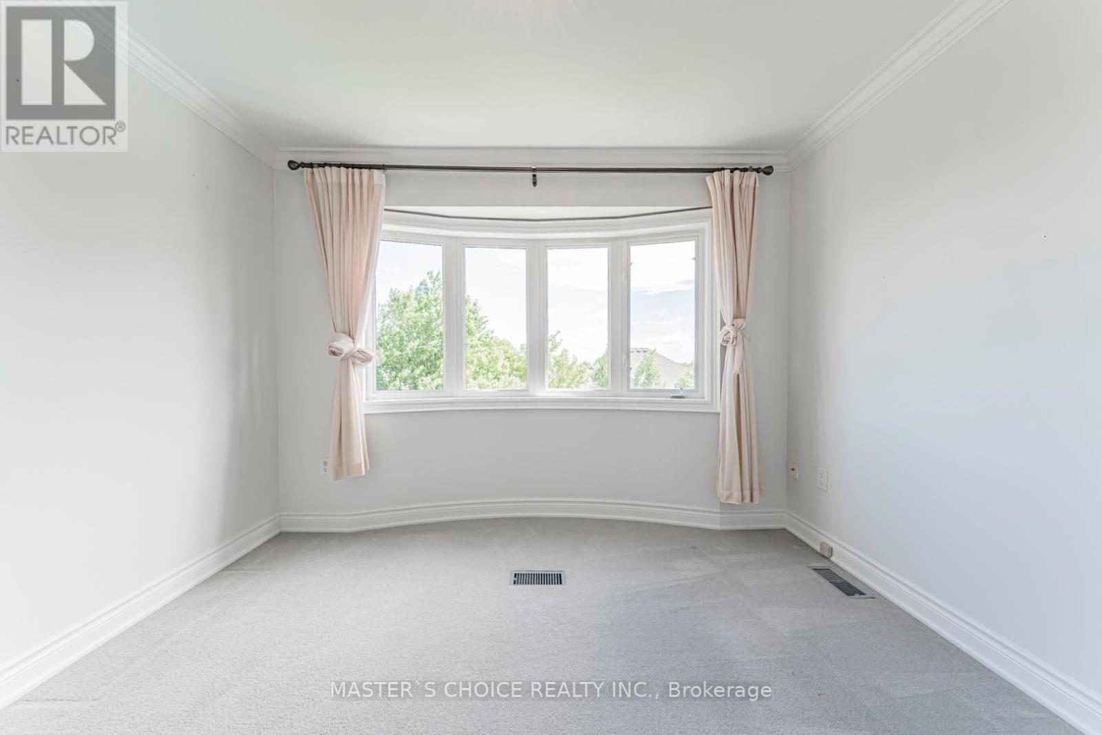 2357 RIDEAU DRIVE - 31