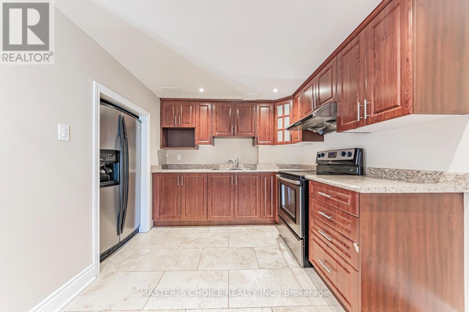 2357 RIDEAU DRIVE - 44