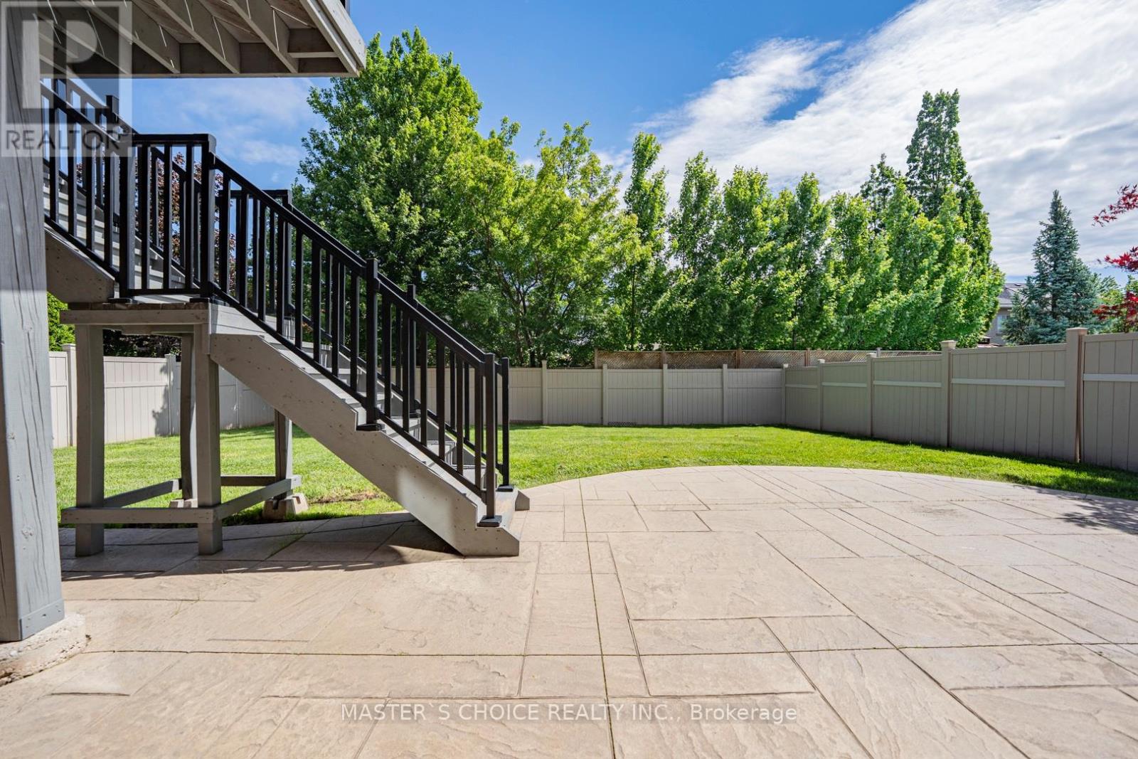 2357 RIDEAU DRIVE - 48