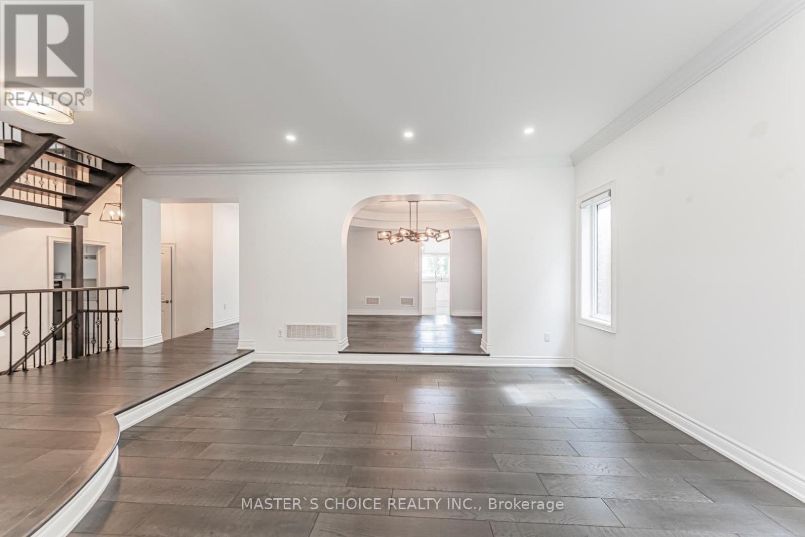 2357 RIDEAU DRIVE - 6
