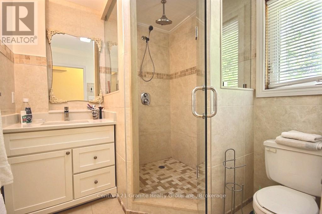 15661 35 HIGHWAY - 10