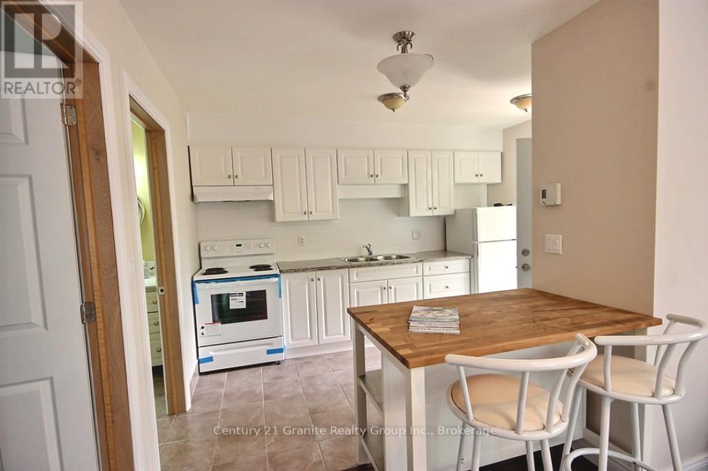 15661 35 HIGHWAY - 25