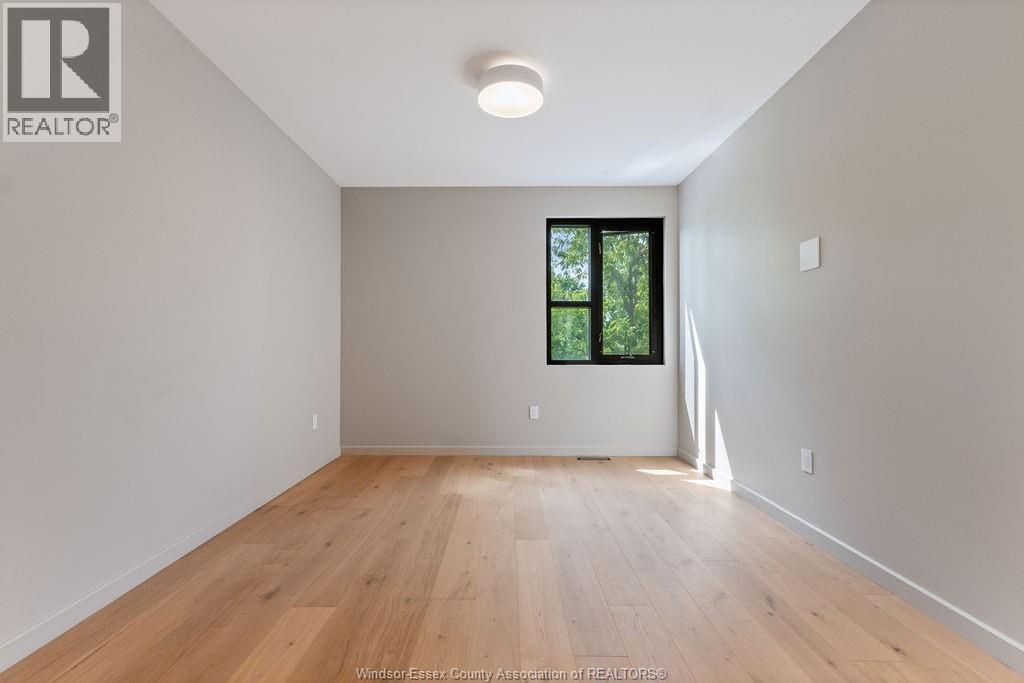 152 GRANDVIEW AVENUE - 37