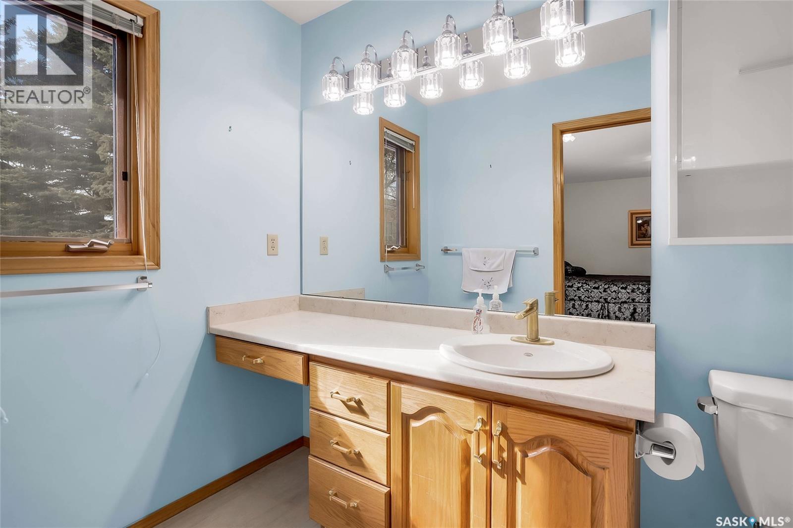 #117 420 Heritage CRESCENT - 16