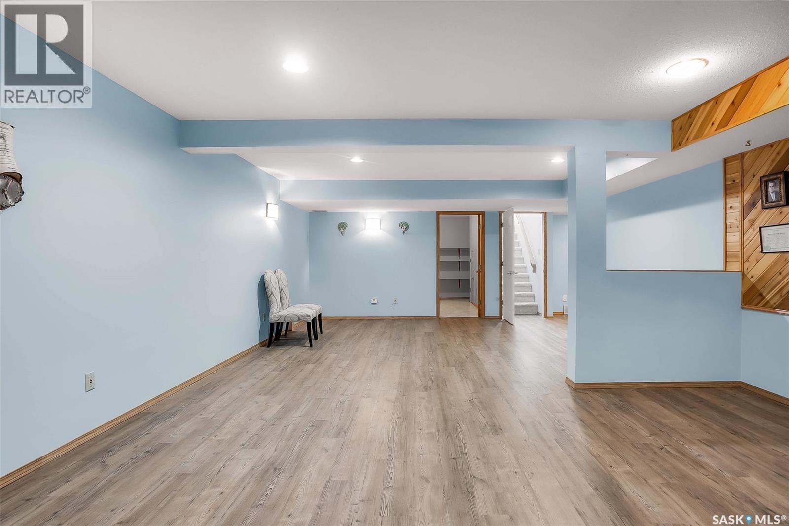 #117 420 Heritage CRESCENT - 24