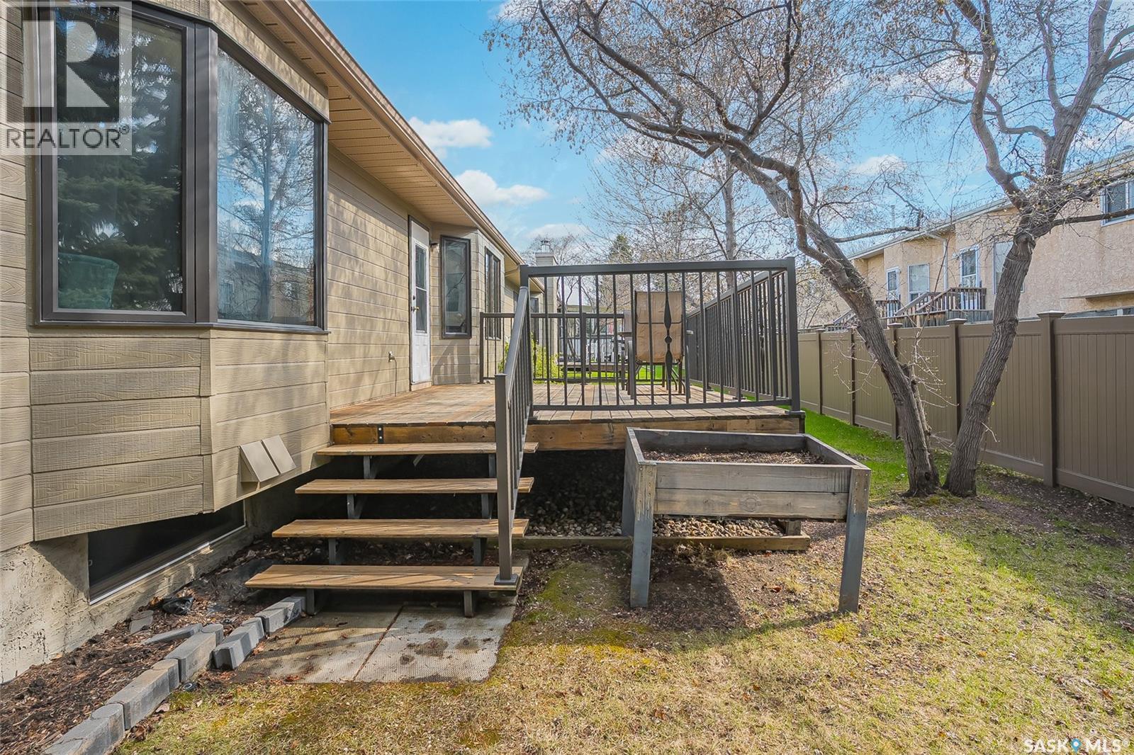 #117 420 Heritage CRESCENT - 33