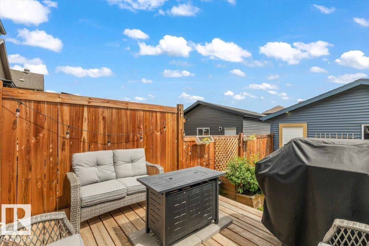 2043 GRAYDON HILL CR SW — photo 39