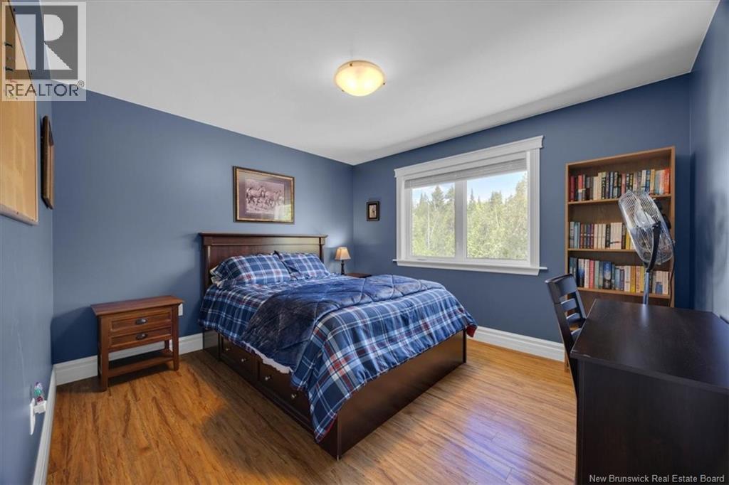735 Hillcrest Road - Image 20