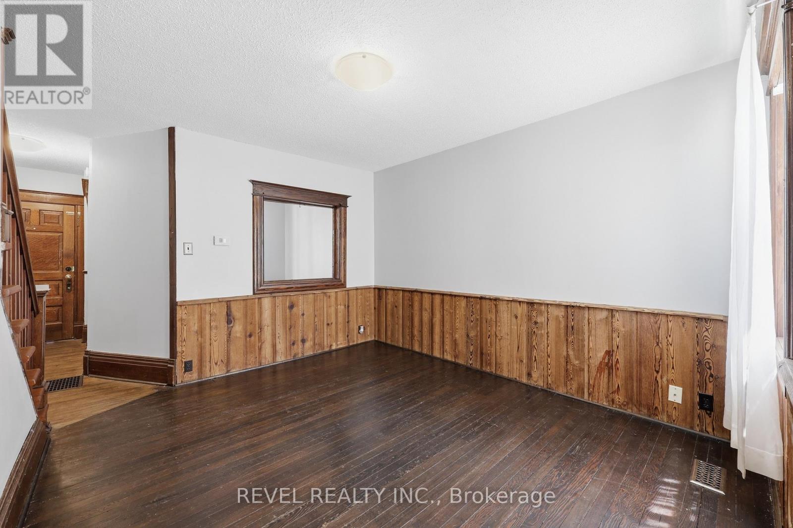 463 EAST MAIN STREET - 12