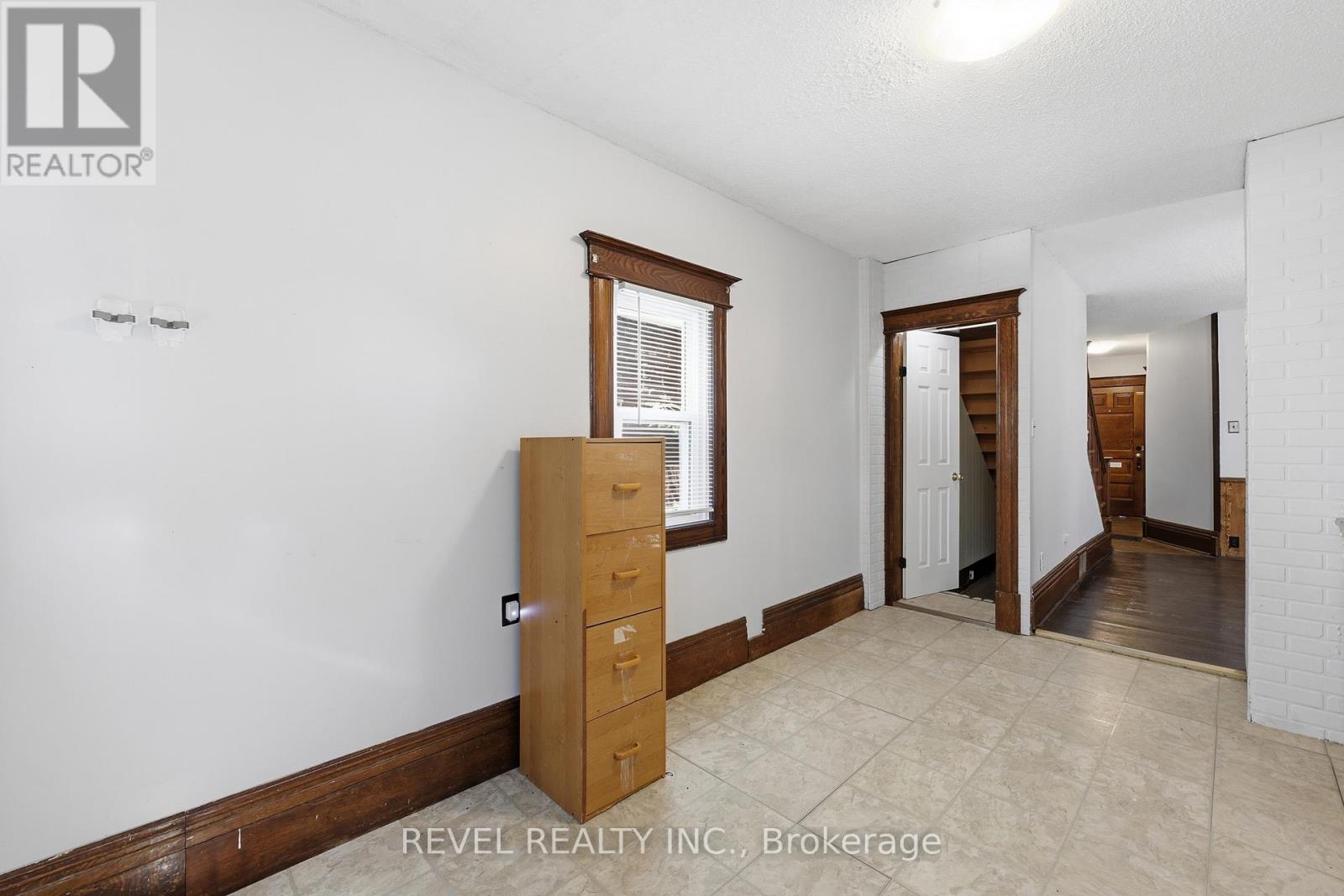 463 EAST MAIN STREET - 17