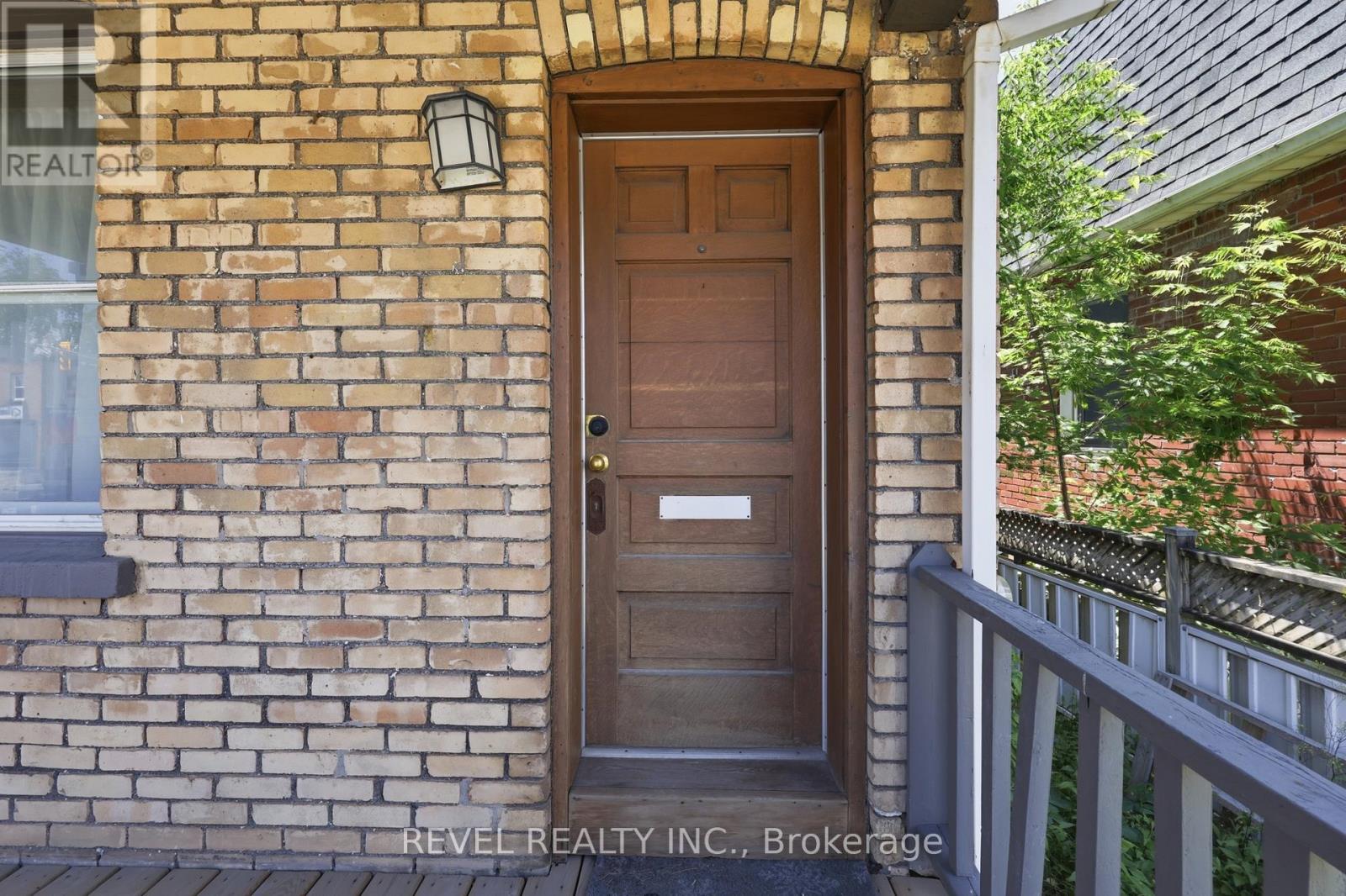 463 EAST MAIN STREET - 5