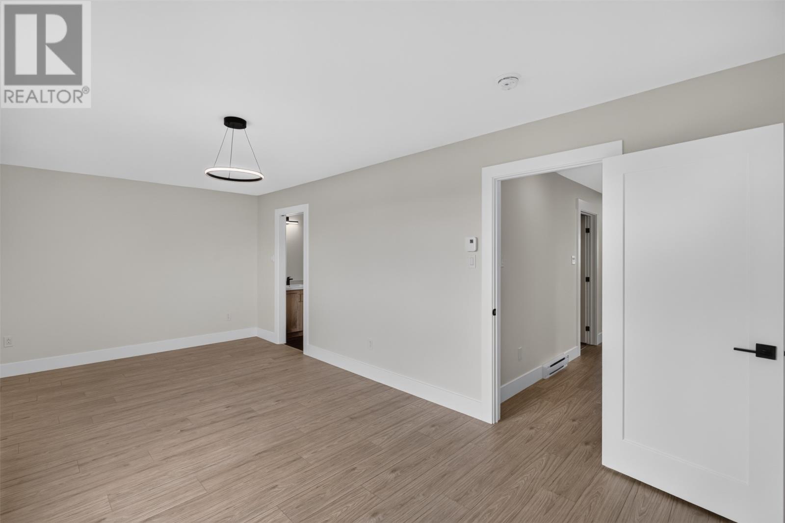 99 Trenton Drive - 34