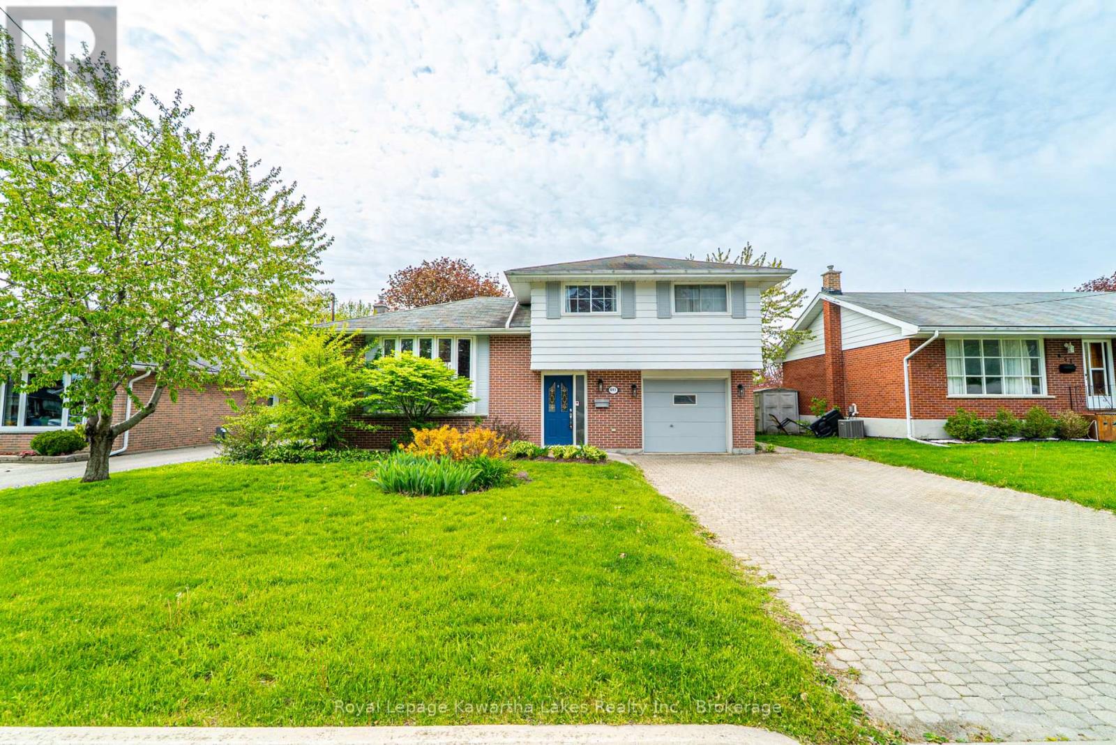 645 HAYDEN CRESCENT - 1
