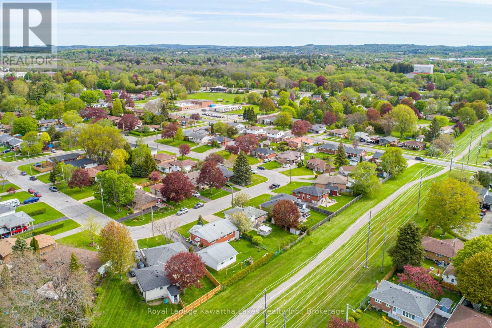 645 HAYDEN CRESCENT - 25