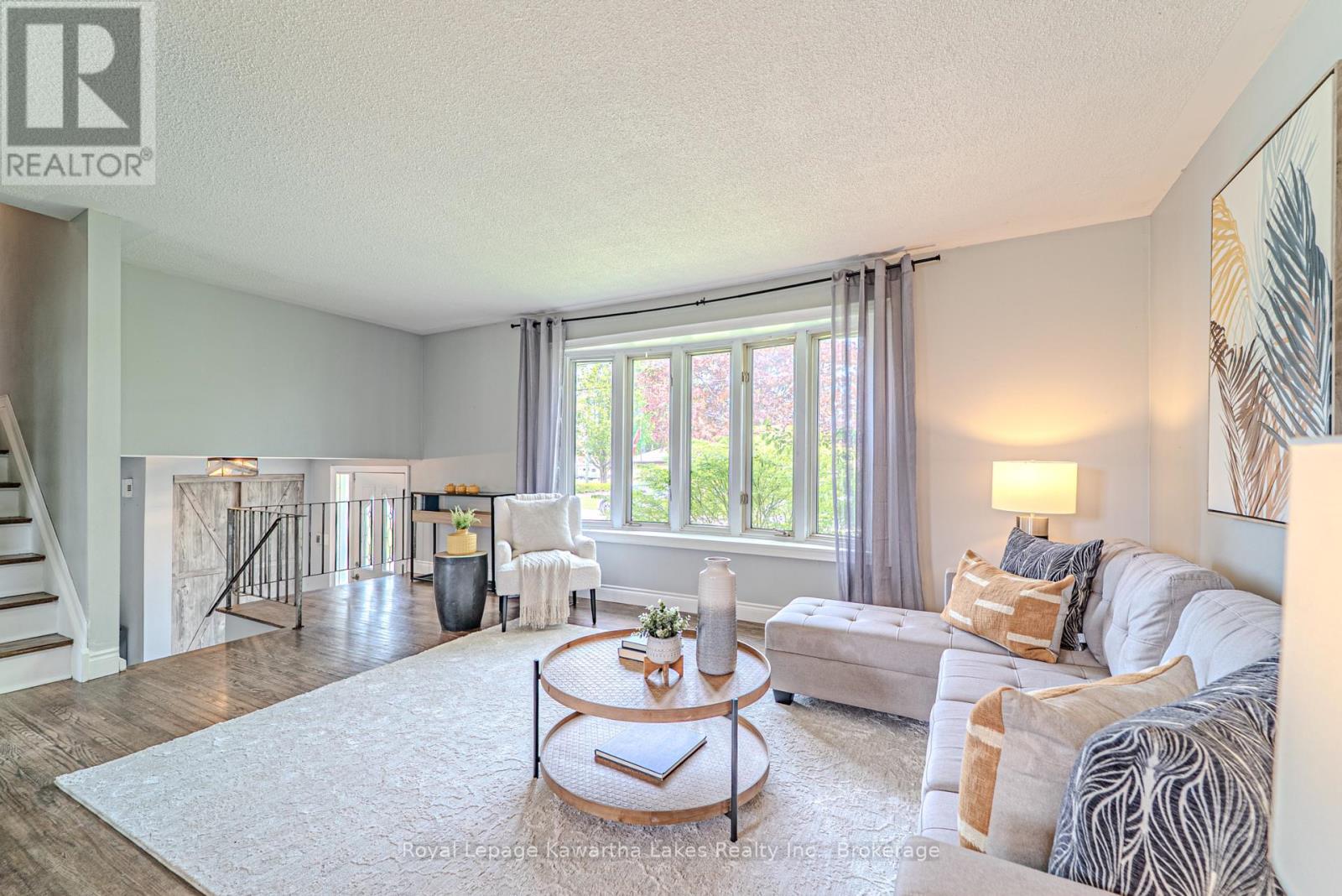 645 HAYDEN CRESCENT - 9