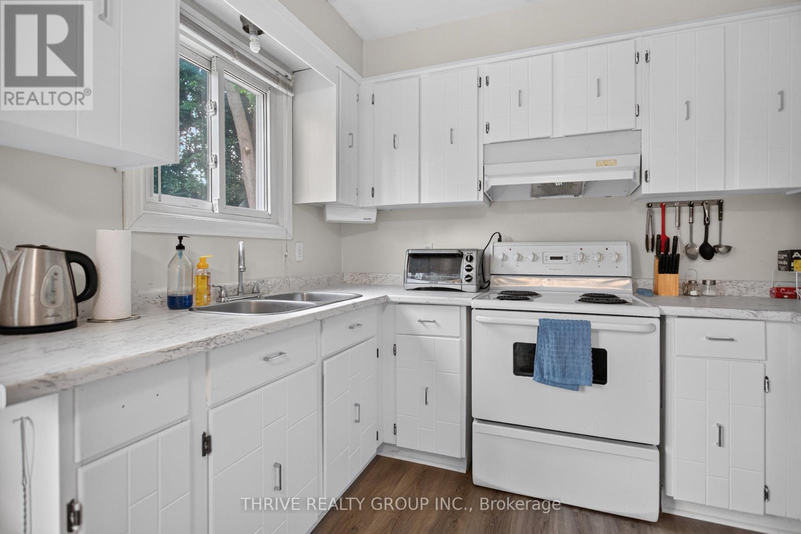 1762 ALDERSBROOK ROAD - 11