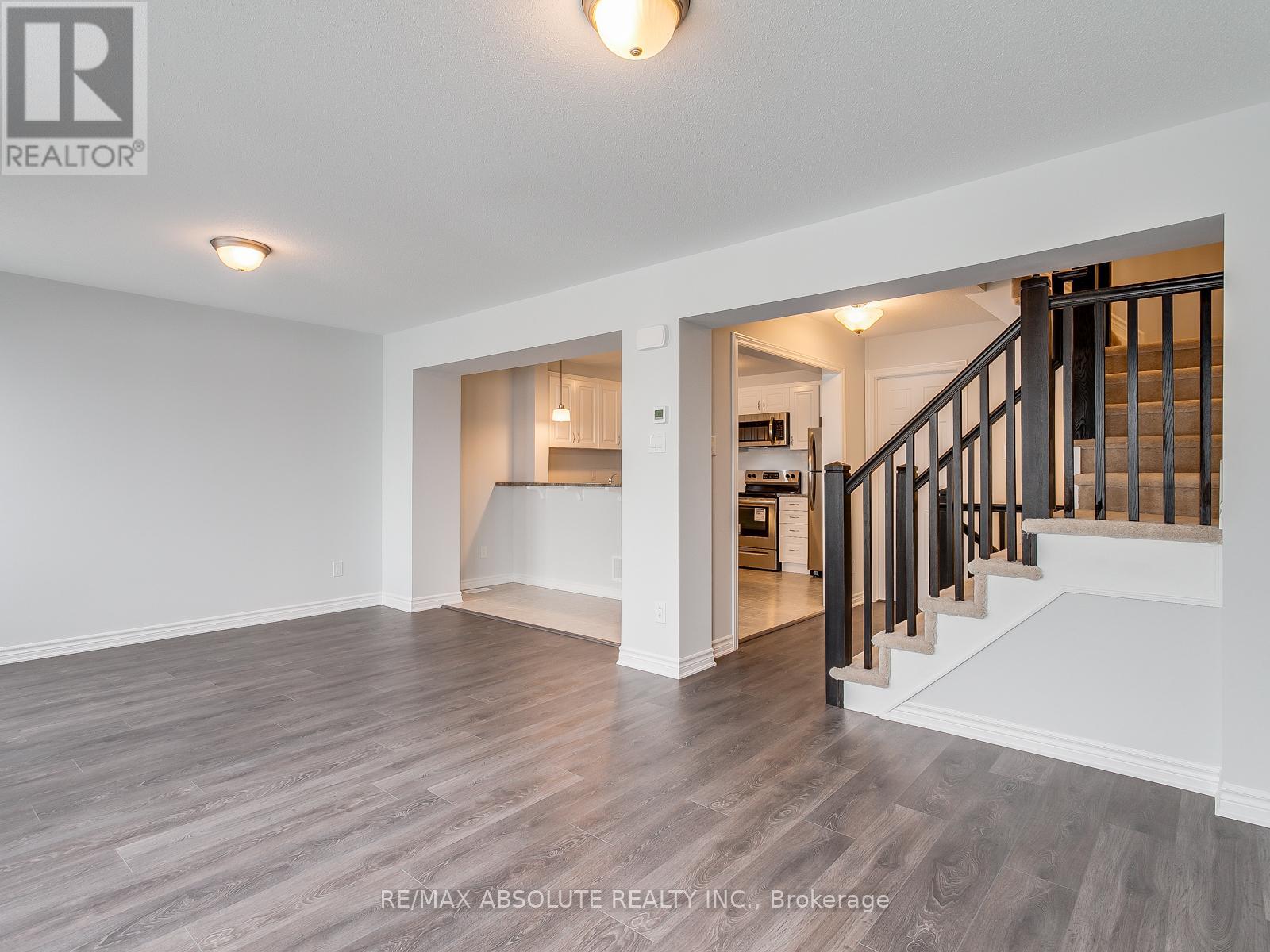 2 Bed, 3 Bath House for Rent in Ottawa – 315 PUMPKINSEED CRESCENT, Ottawa – MLS# X13478562 - Image 12
