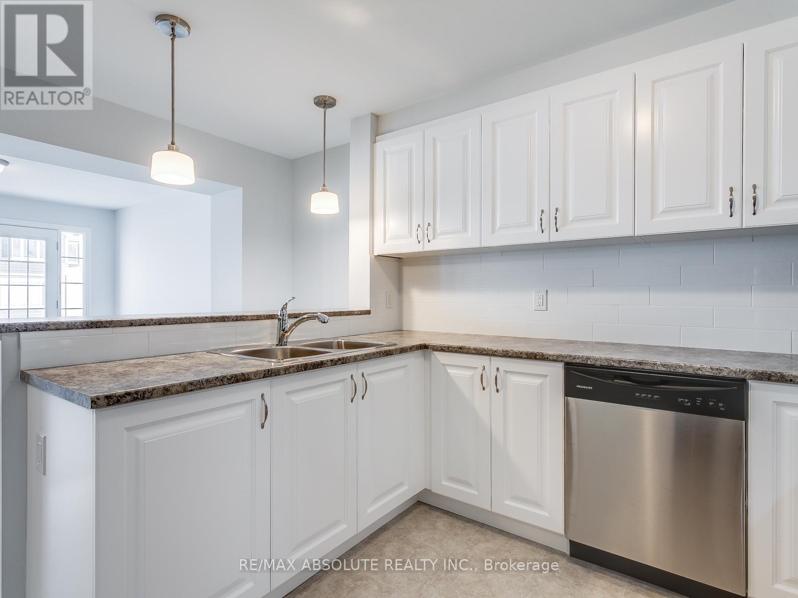 2 Bed, 3 Bath House for Rent in Ottawa – 315 PUMPKINSEED CRESCENT, Ottawa – MLS# X13478562 - Image 6