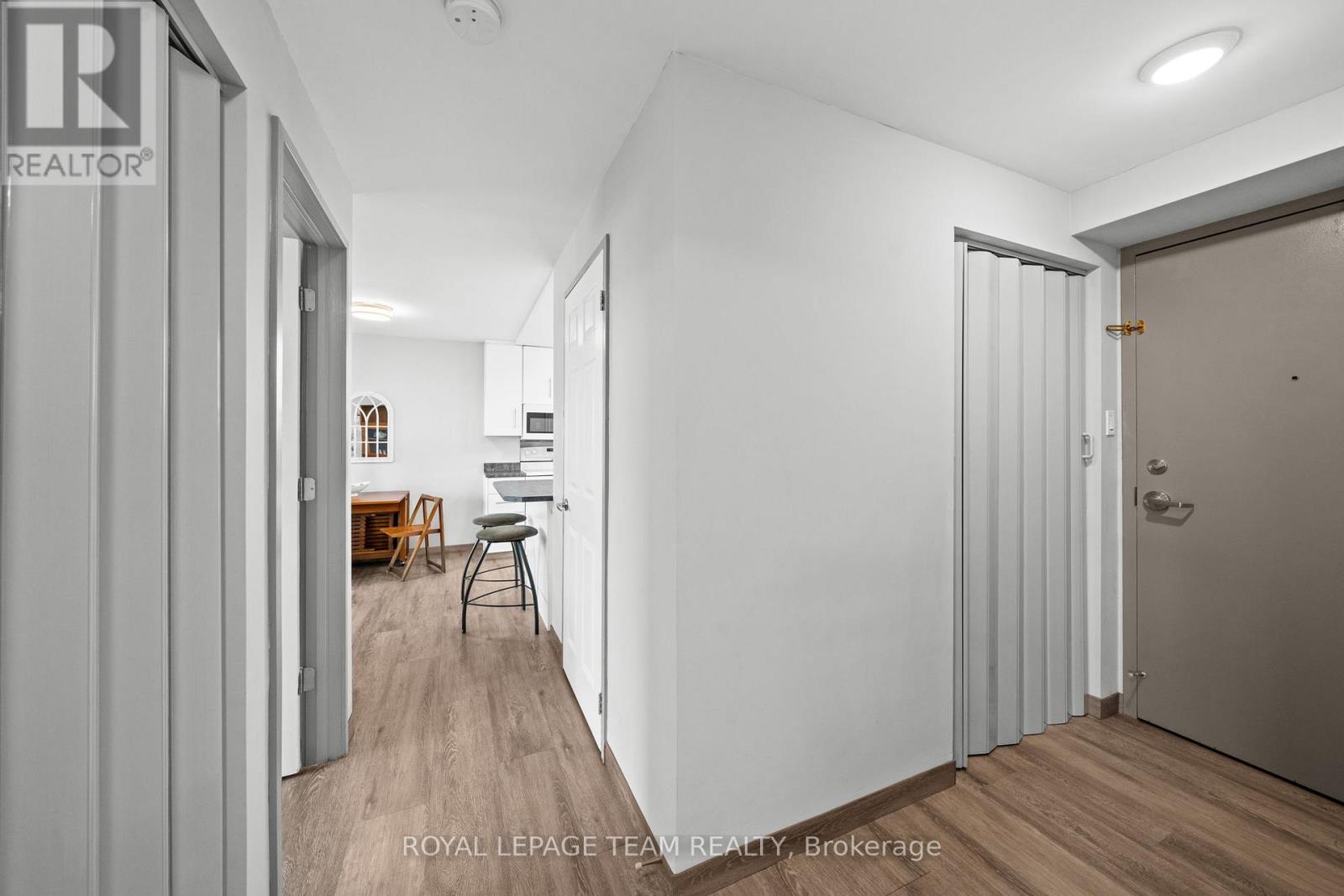 #611 1440 HERON ROAD - 8