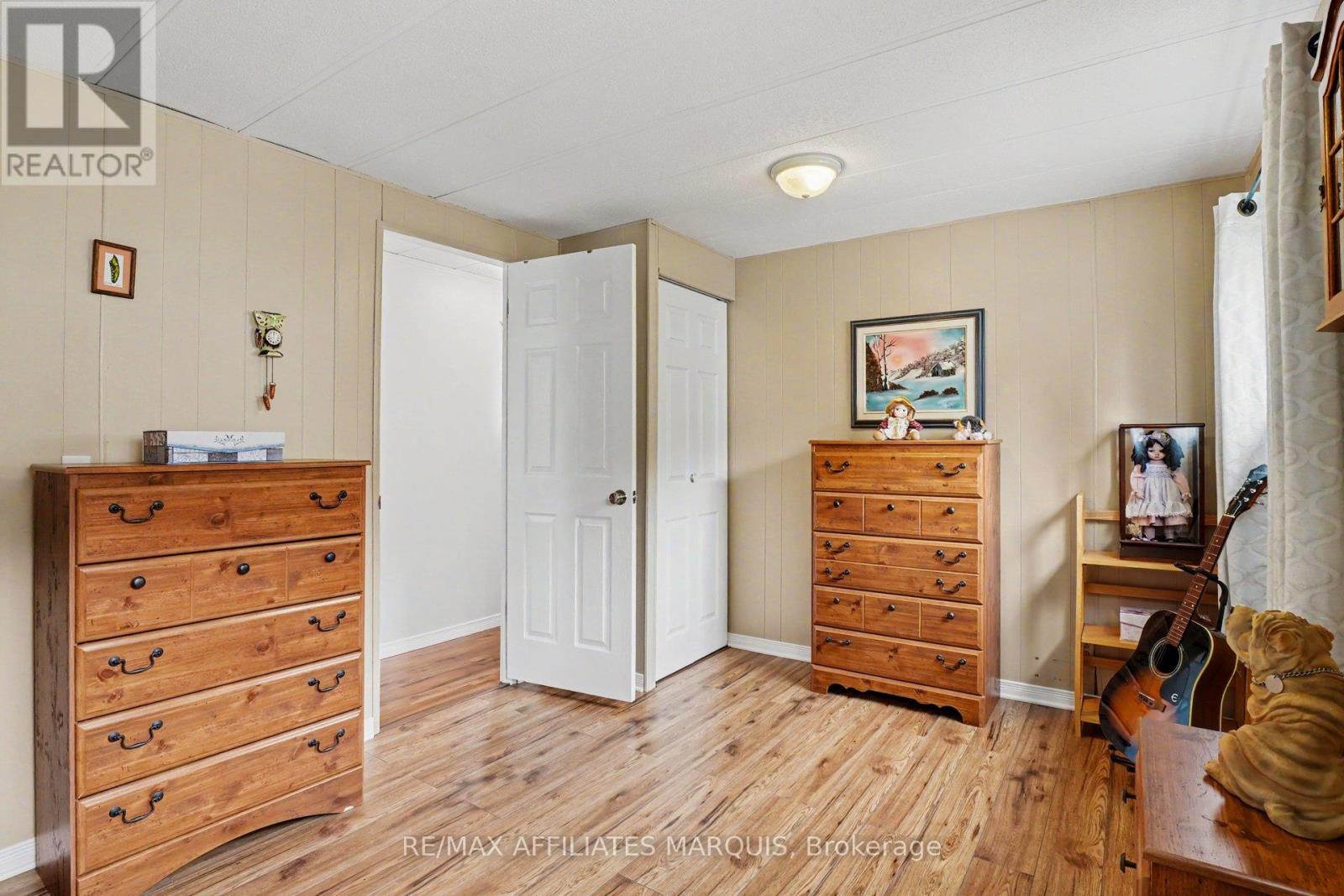 10 SADDLE AVENUE - 22